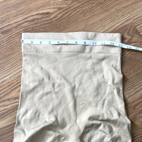 Secret Agent Collection High Waisted Shape-wear Shorts Tan Size 1X worn once - Picture 4 of 7